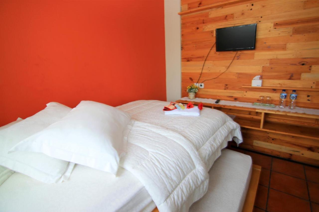 Roemah 28 Syariah Hotell Medan Exteriör bild