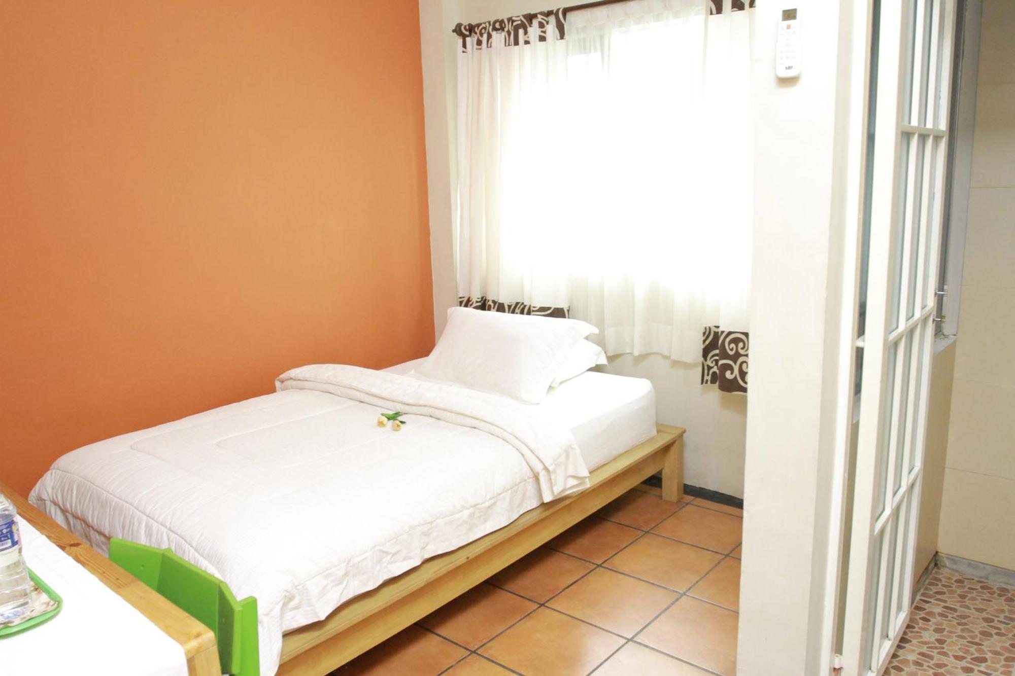 Roemah 28 Syariah Hotell Medan Exteriör bild